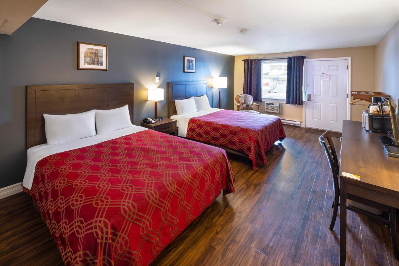 Econo Lodge Miramichi Exterior foto