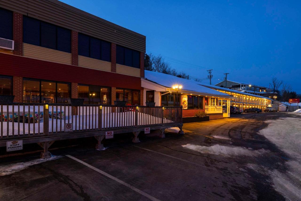 Econo Lodge Miramichi Exterior foto